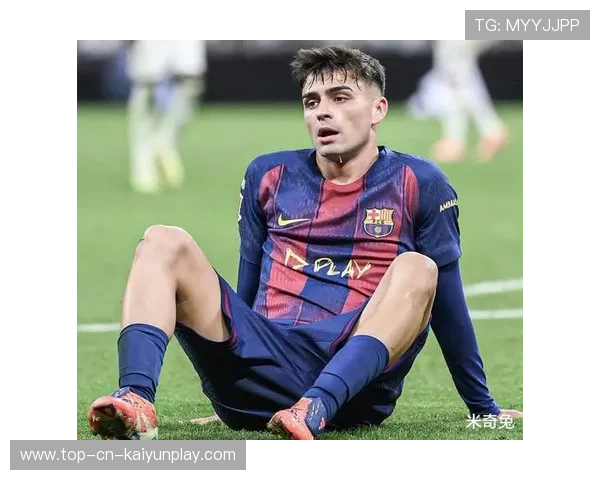 巴萨三人包夹断球瞬间转攻,佩德里直塞节奏完美